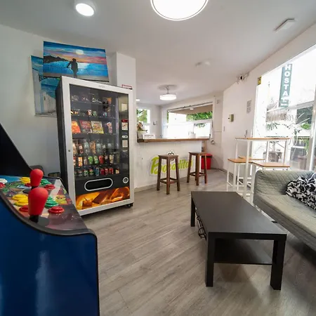 Be Happy - En El Centro De بيت شباب *