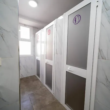 بيت شباب Be Happy - En El Centro De