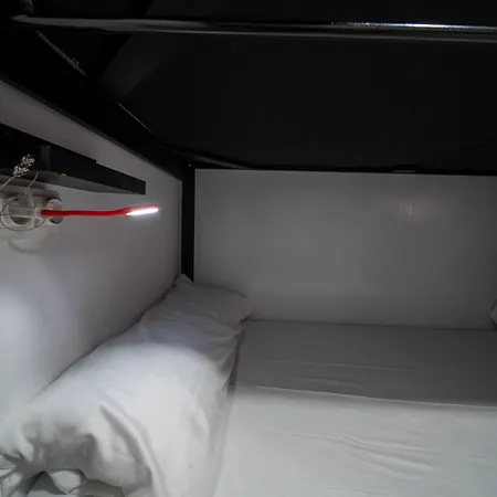 Be Happy - En El Centro De بيت شباب